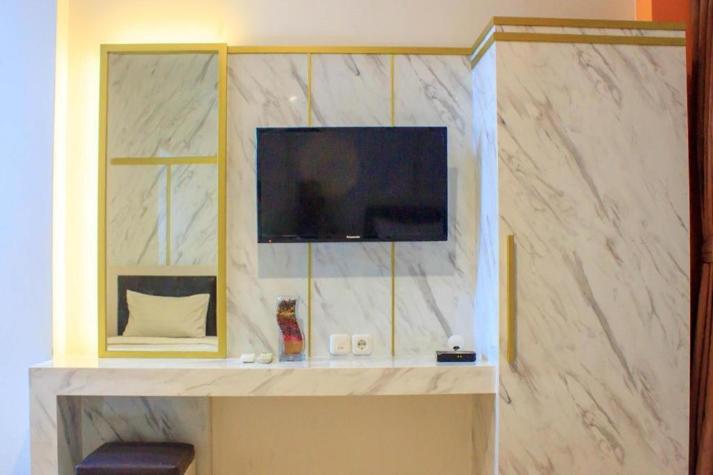 Grand Malioboro Yogyakarta Otel Dış mekan fotoğraf
