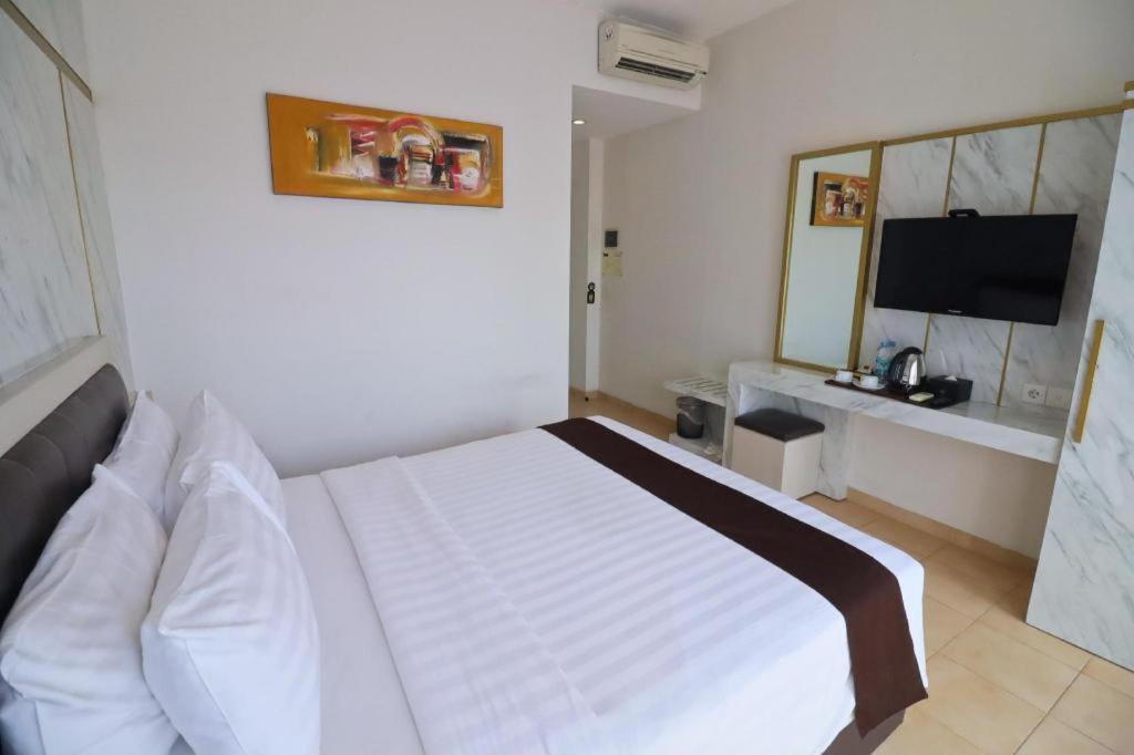 Grand Malioboro Yogyakarta Otel Dış mekan fotoğraf