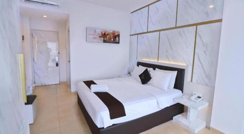 Grand Malioboro Yogyakarta Otel Dış mekan fotoğraf