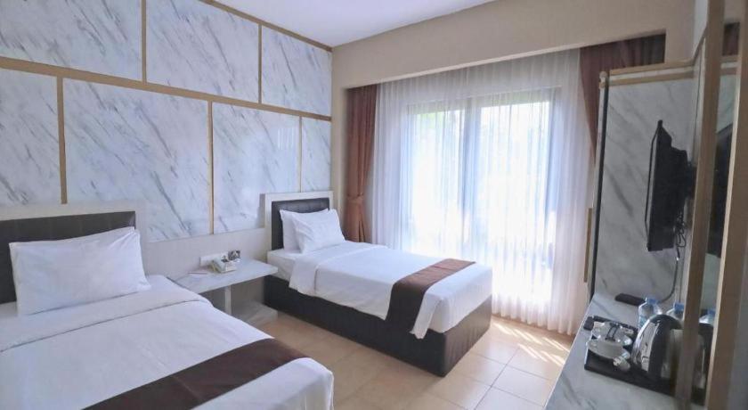 Grand Malioboro Yogyakarta Otel Dış mekan fotoğraf