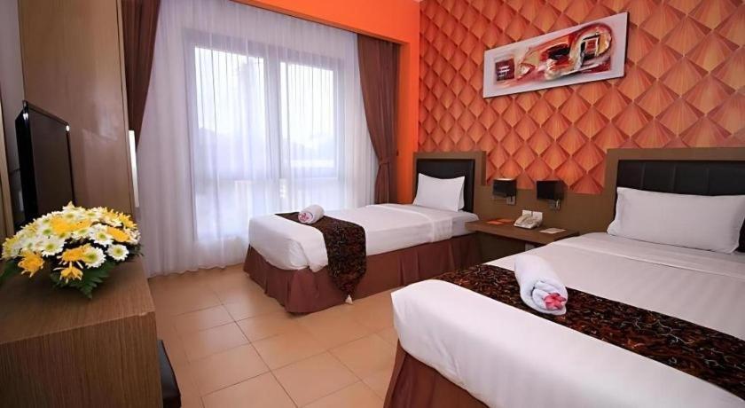Grand Malioboro Yogyakarta Otel Dış mekan fotoğraf